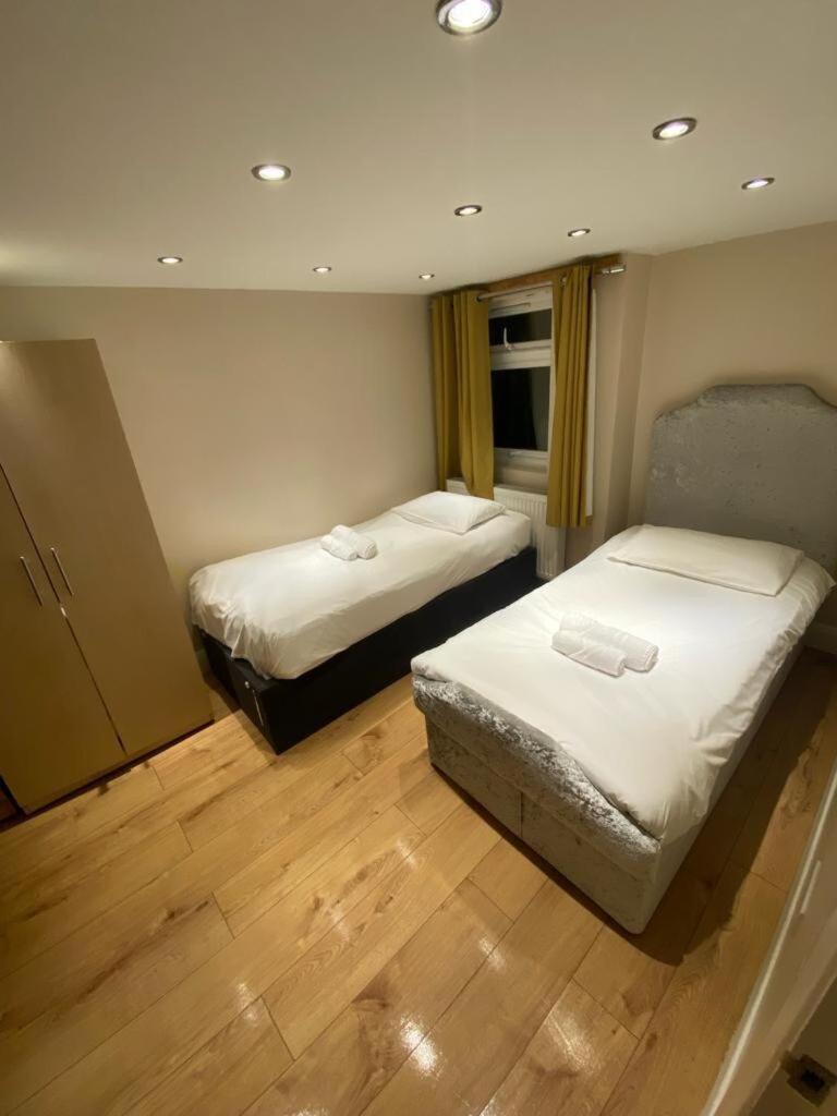 Appartamento 4 Bedroom - 5 Mins To Tube