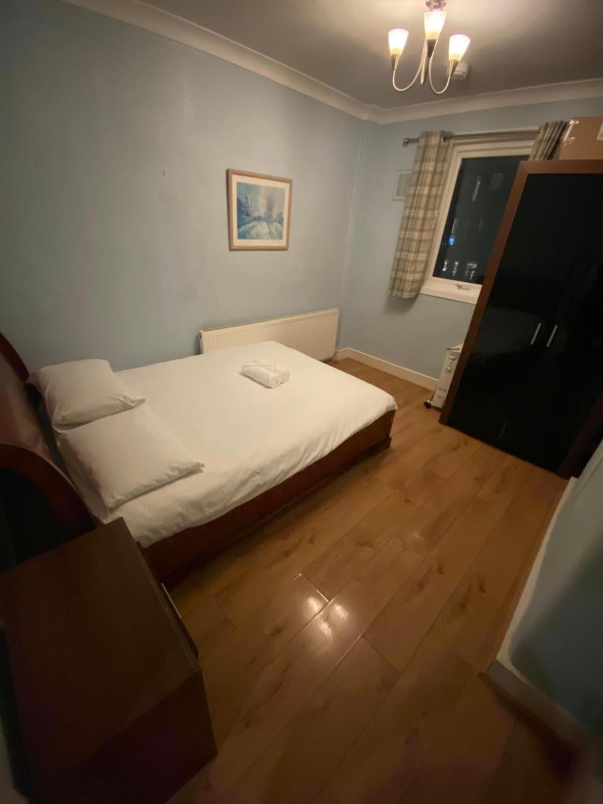 4 Bedroom - 5 Mins To Tube Appartamento *